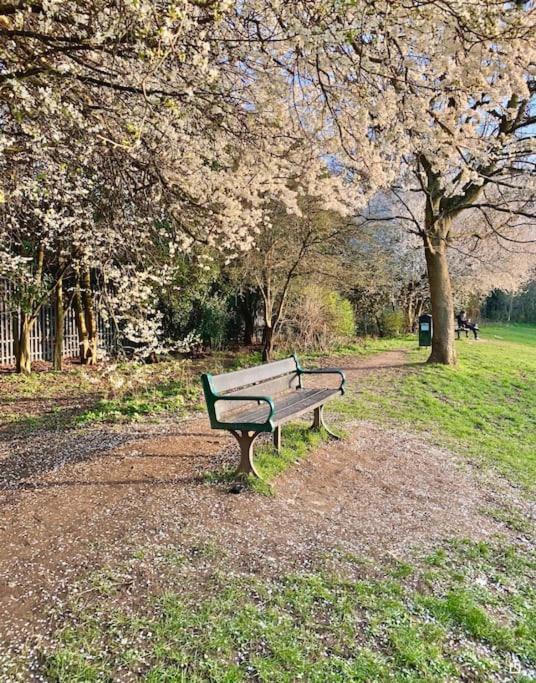 Appartamento 2Br Balcony, Battersea, 5Min Clapham Junction St Londra Esterno foto
